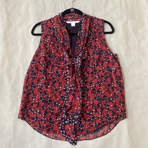 Diane Von Furstenberg (DVF). Sleeveless blouse with pussybow. Size small.